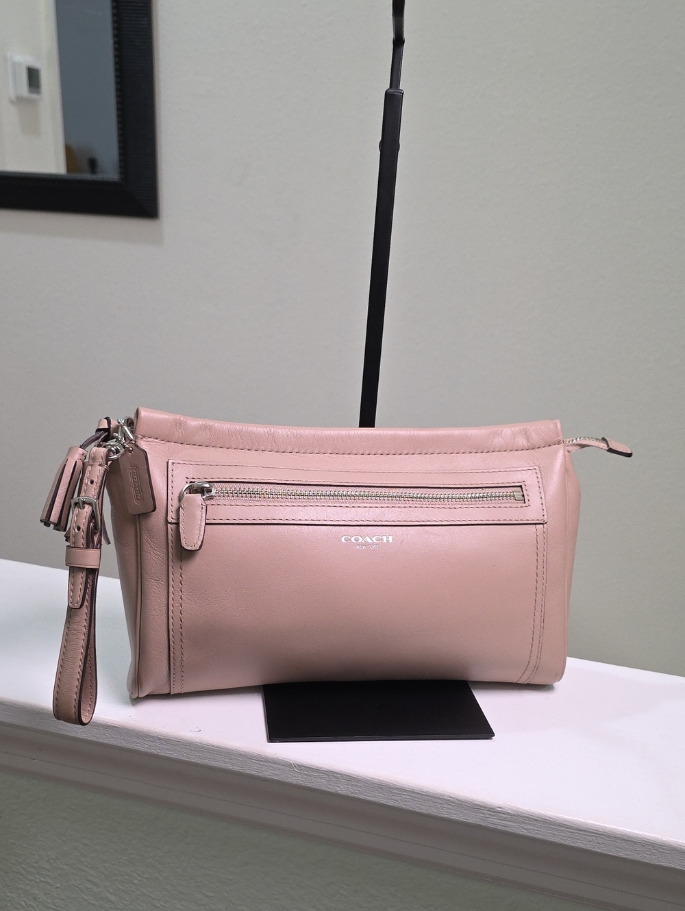 COACH Legacy Leather Large Clutch Wristlet (Style 48021) - Excellent / Like New